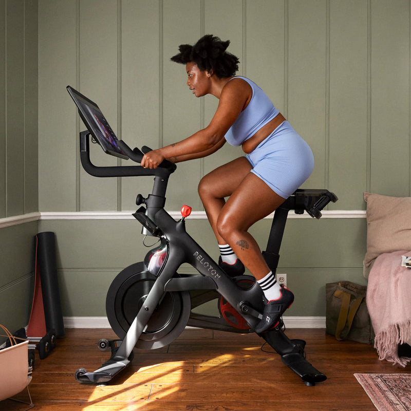 Original Peloton Bike | Indoor Stationary Exercise Bike with Immersive 22" HD Touchscreen (Updated Seat Post)